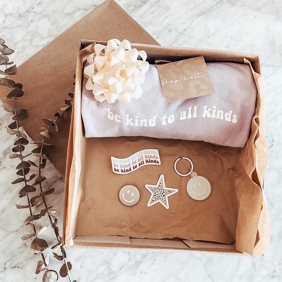 shop kirsten Tops - gift set / be kind to all kinds tee shirt